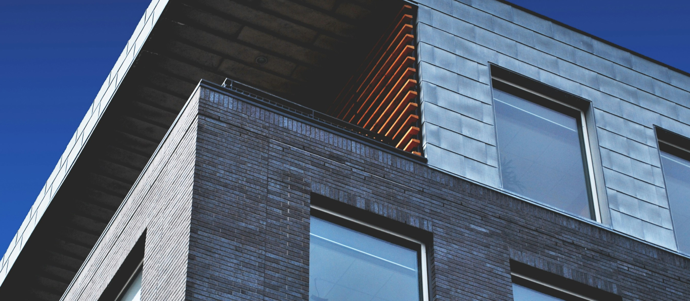 Feature post